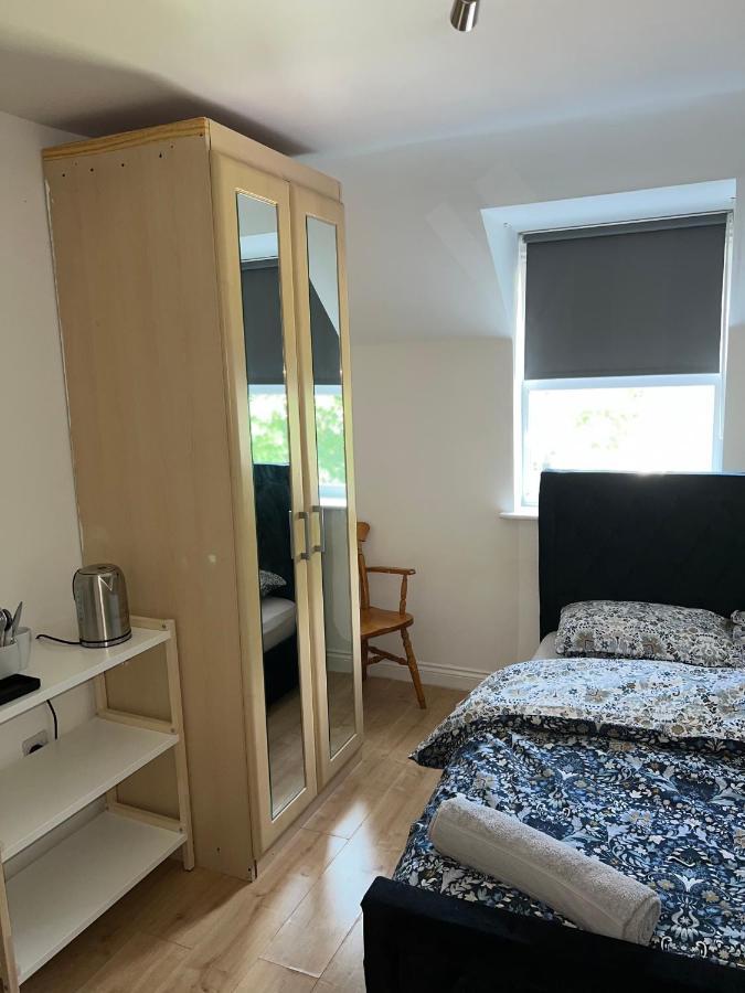 The Court Apartment Edgware Exterior photo